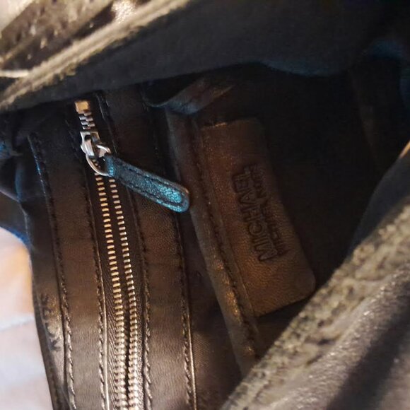 Michael Kors Slouch Bag - Picture 4 of 8